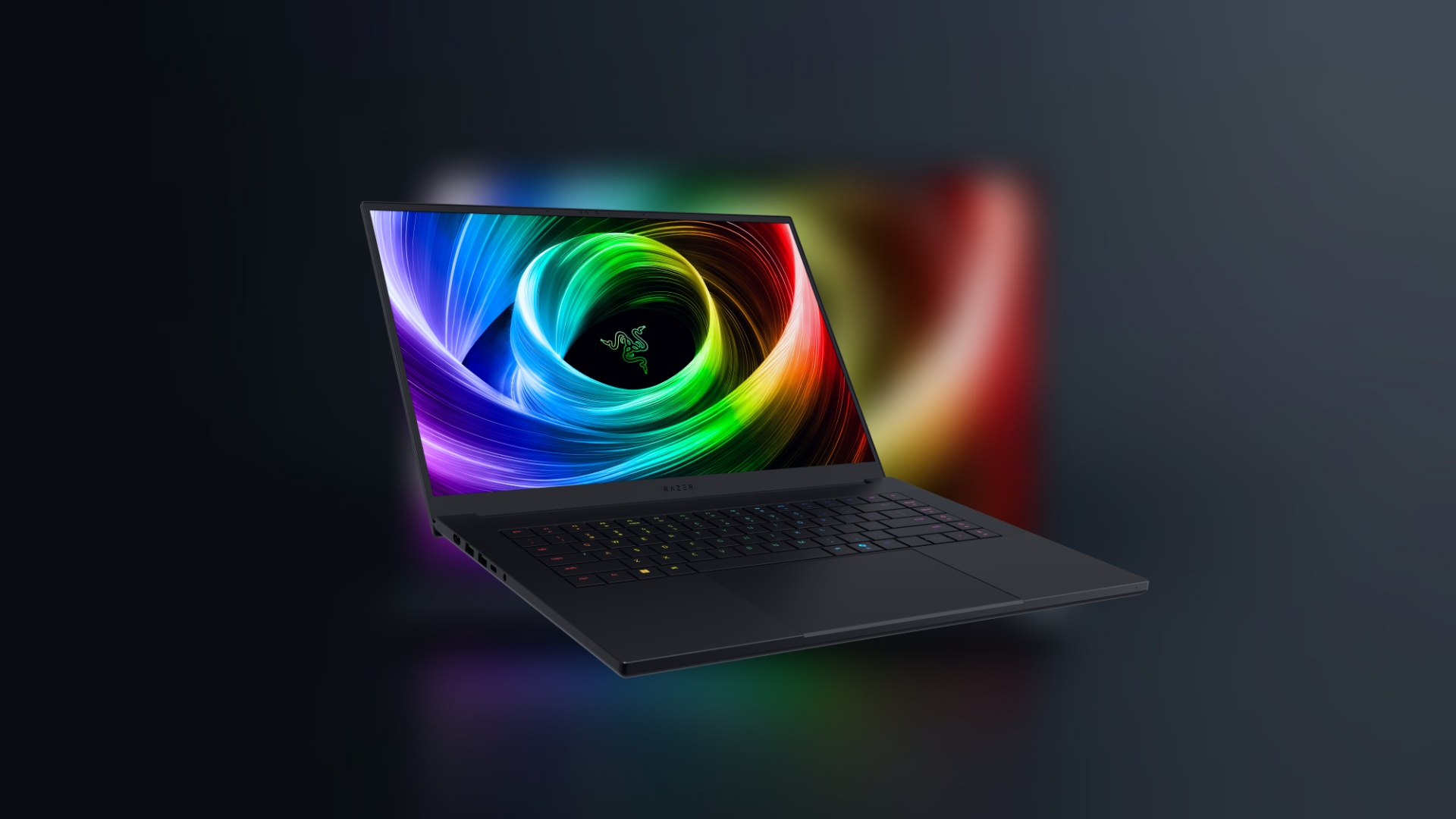 配备 RTX 5090 GPU 的新款 Razer Blade 16 在 CES 2025 上亮相